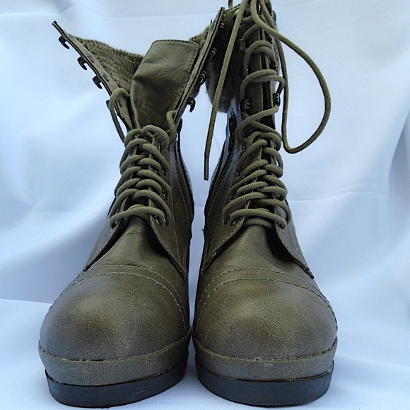 Mossimo Lace Up Sweater Wedge Boots Size 8.5 - Picture 7 of 7